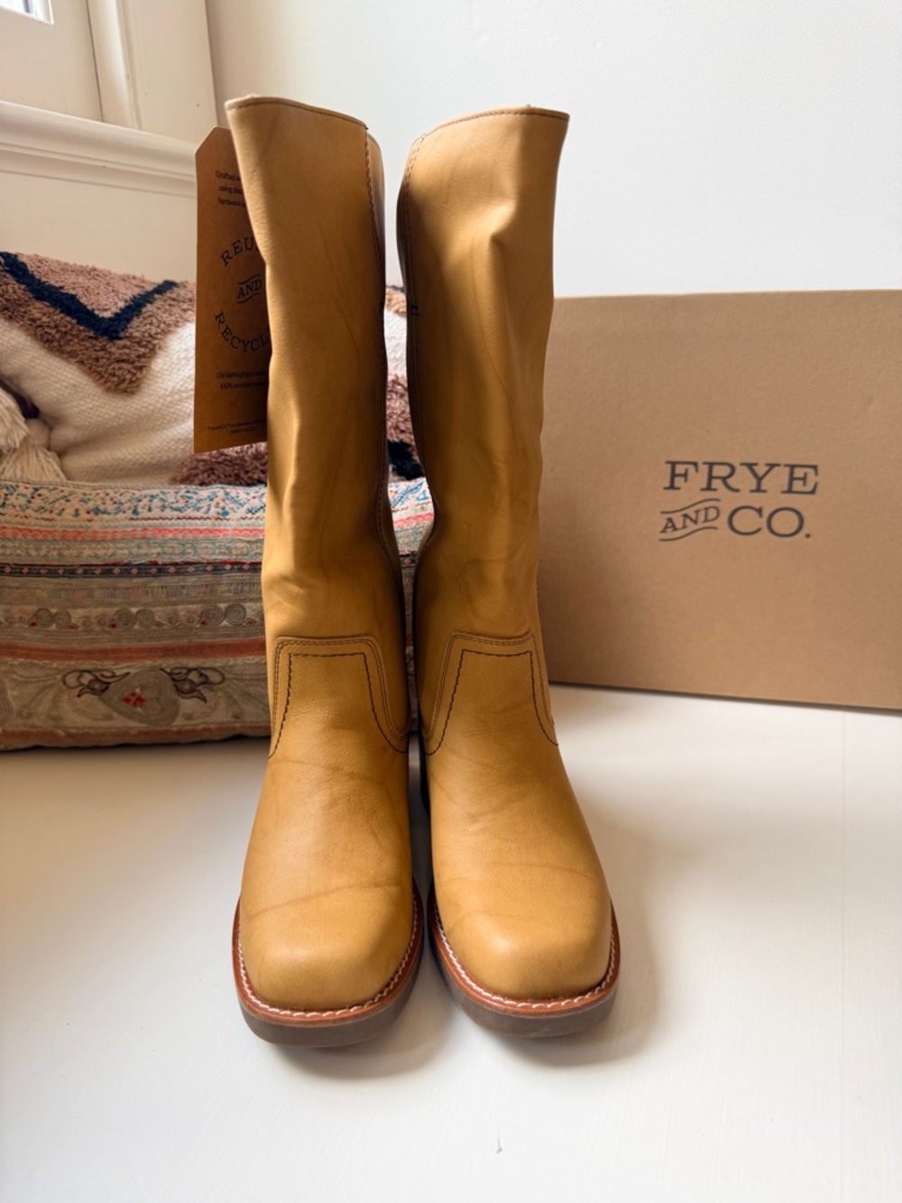 🌼 NWT / IN BOX FRYE & CO. Miranda Boots in BANANA 6.5 - Picture 3 of 16